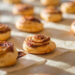 Bezlepkové rohlíky: Recept na křupavou snídani