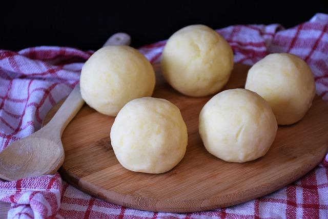 Tipy pro dokonalý bramborový knedlík plný chuti